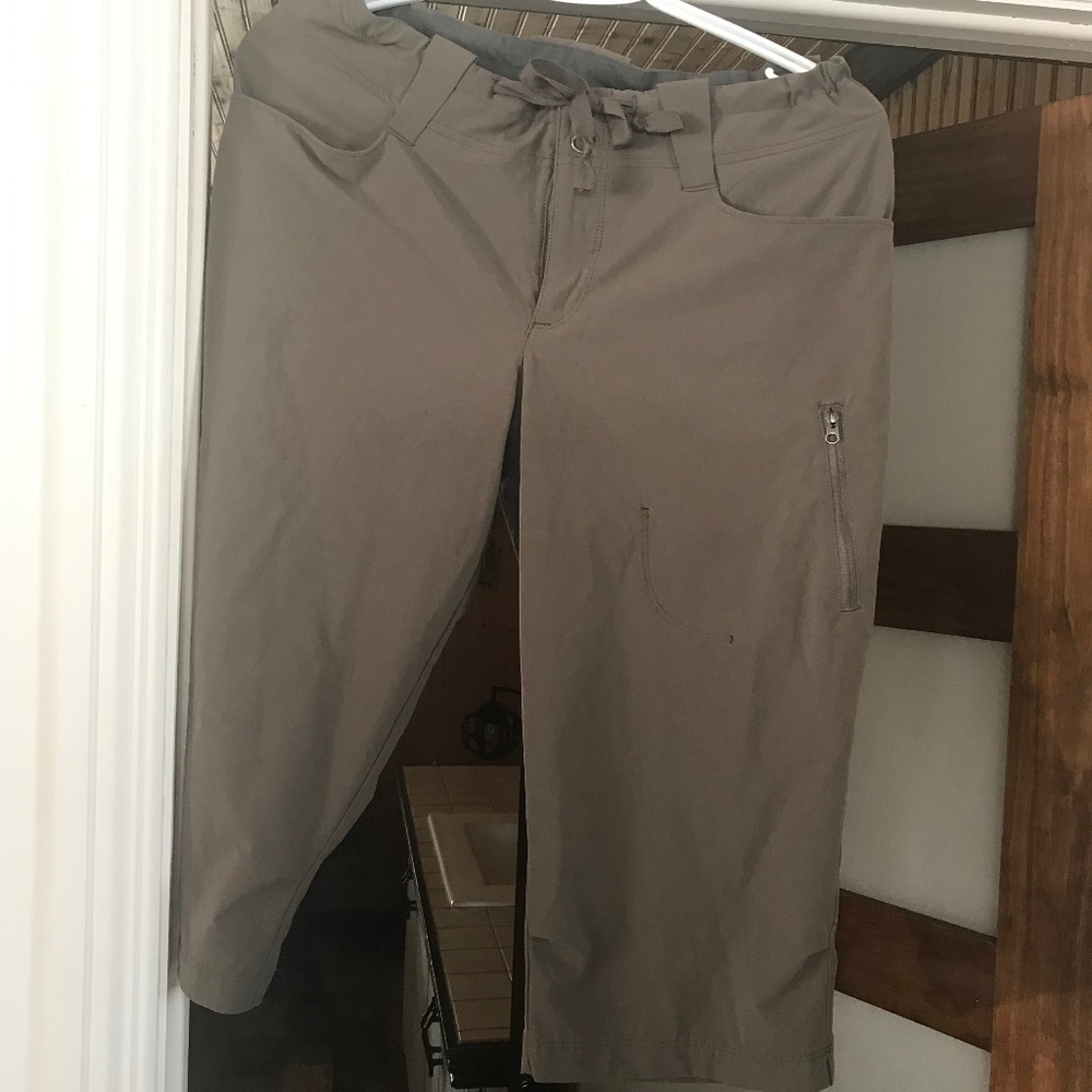 Outdoor Research women capris NWOT